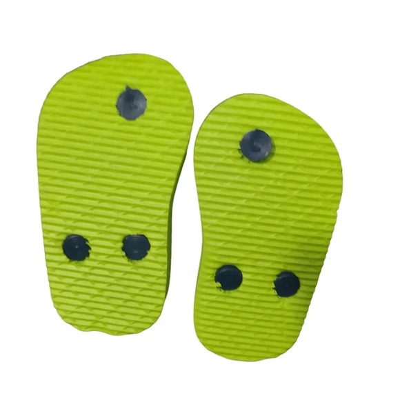 Old Navy Infant Sandals - Picture 2 of 3